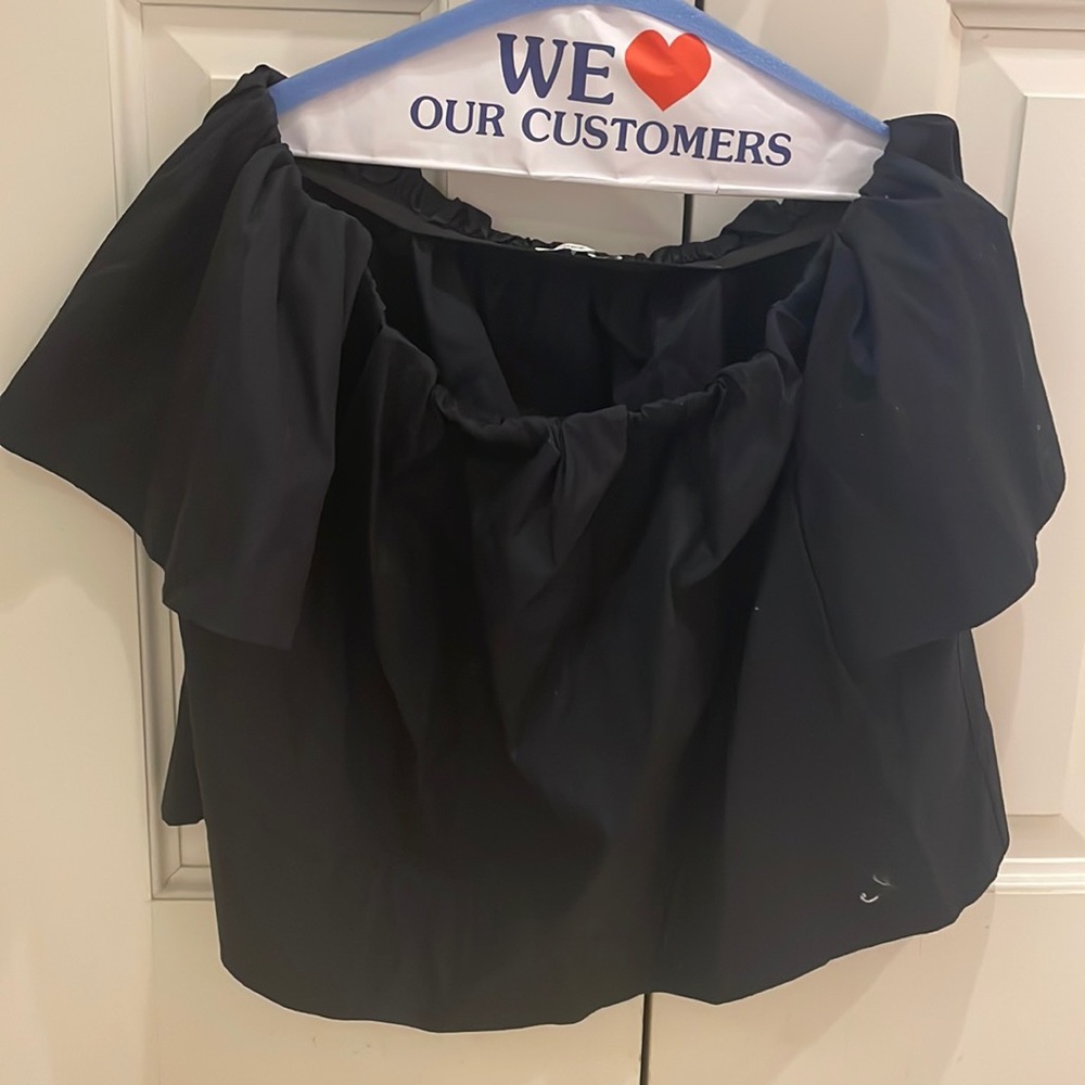 Off the shoulder Vince flowy navy too